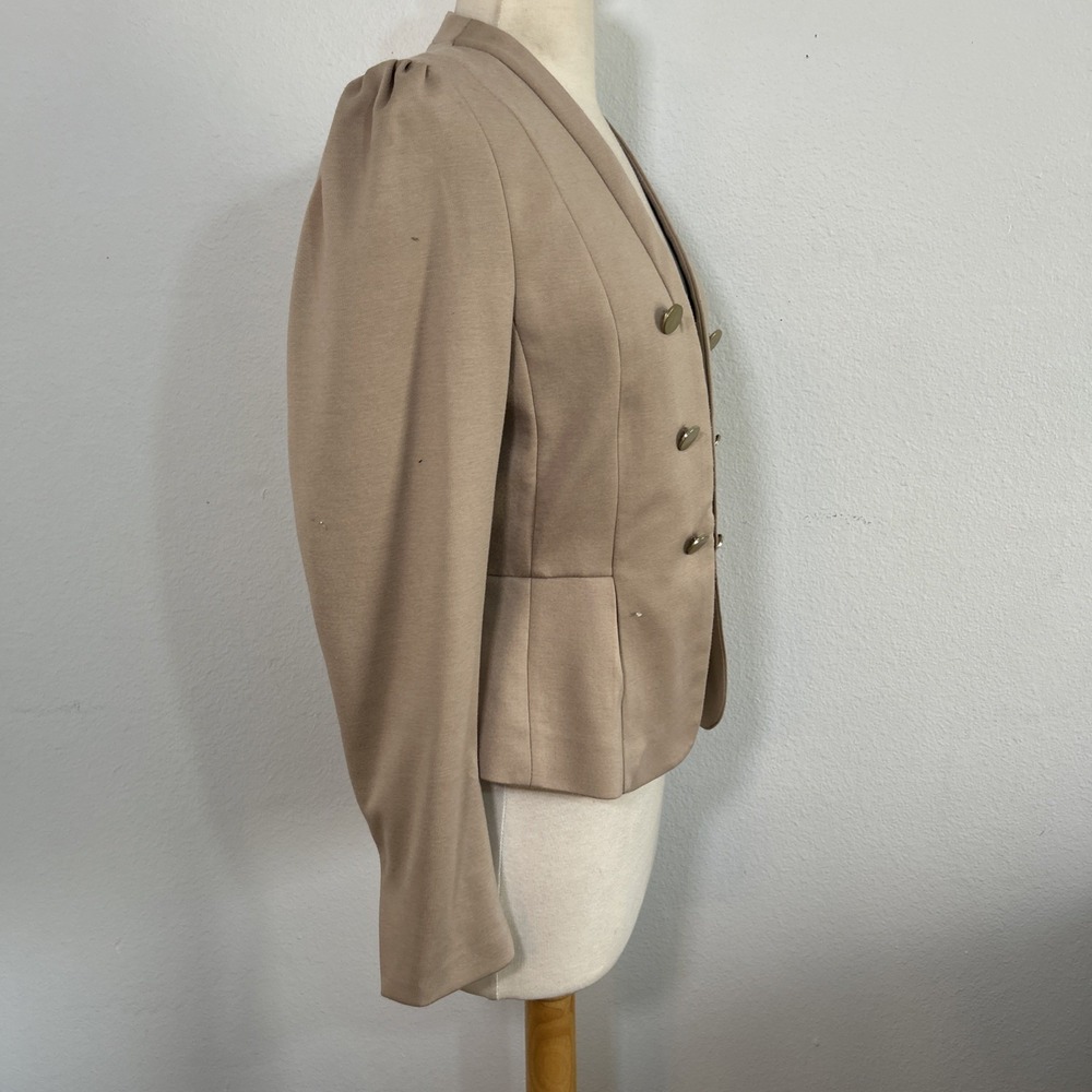 H&M Blazer Womens 10 Beige‎ Decorative Buttons Tailored Minimalist Career Jacket - Picture 6 of 11